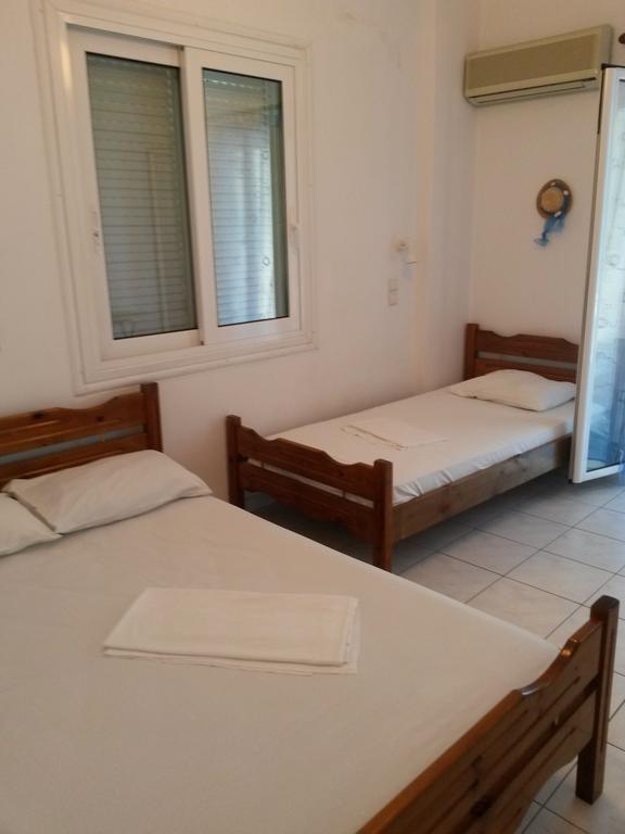 Drakopanagiotaki Rooms Agios Andreas  Ruang foto